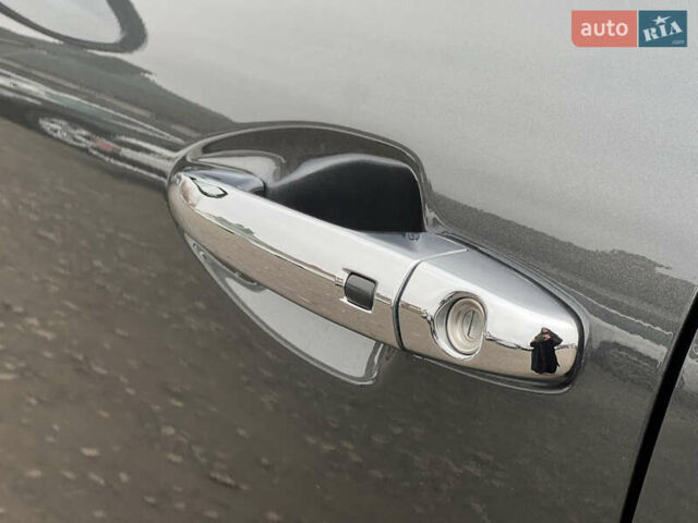 Серый Киа Niro, объемом двигателя 0 л и пробегом 107 тыс. км за 20903 $, фото 15 на Automoto.ua