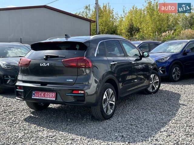 Серый Киа Niro, объемом двигателя 0 л и пробегом 62 тыс. км за 22450 $, фото 7 на Automoto.ua