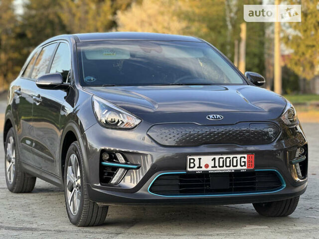 Сірий Кіа Niro, об'ємом двигуна 0 л та пробігом 54 тис. км за 18300 $, фото 22 на Automoto.ua