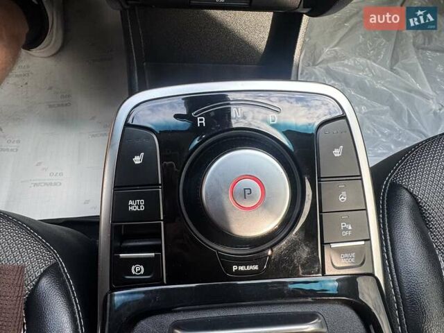 Сірий Кіа Niro, об'ємом двигуна 0 л та пробігом 99 тис. км за 18450 $, фото 63 на Automoto.ua