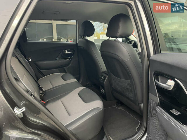 Сірий Кіа Niro, об'ємом двигуна 0 л та пробігом 52 тис. км за 22999 $, фото 62 на Automoto.ua