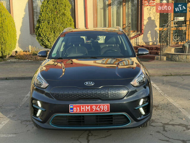 Серый Киа Niro, объемом двигателя 0 л и пробегом 157 тыс. км за 18350 $, фото 6 на Automoto.ua
