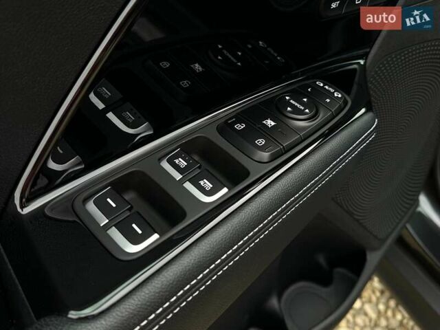 Серый Киа Niro, объемом двигателя 0 л и пробегом 62 тыс. км за 24600 $, фото 36 на Automoto.ua