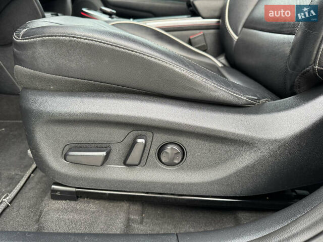 Серый Киа Niro, объемом двигателя 0 л и пробегом 147 тыс. км за 18450 $, фото 40 на Automoto.ua