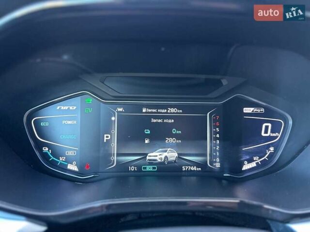 Серый Киа Niro, объемом двигателя 1.6 л и пробегом 57 тыс. км за 24900 $, фото 34 на Automoto.ua