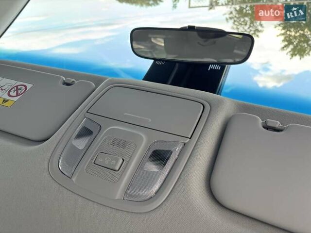 Серый Киа Niro, объемом двигателя 0 л и пробегом 52 тыс. км за 20750 $, фото 18 на Automoto.ua