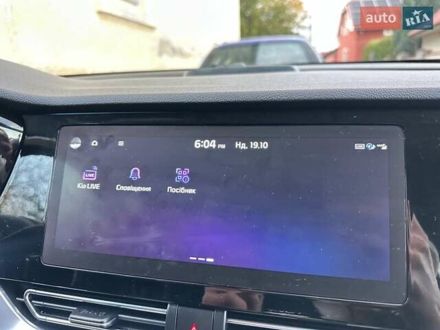 Сірий Кіа Niro, об'ємом двигуна 0 л та пробігом 105 тис. км за 19950 $, фото 33 на Automoto.ua