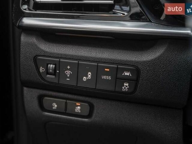 Сірий Кіа Niro, об'ємом двигуна 0 л та пробігом 77 тис. км за 14950 $, фото 19 на Automoto.ua