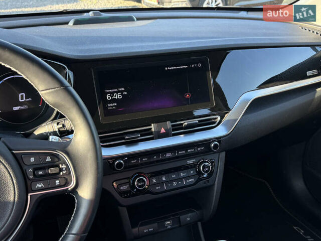 Киа Niro 2021 в Львове на Automoto.ua Серый Киа Niro, объемом двигателя 0 л и пробегом 55 тыс. км за 22400 $, фото 17 на Automoto.ua