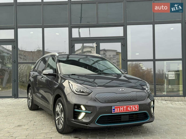 Серый Киа Niro, объемом двигателя 0 л и пробегом 147 тыс. км за 18450 $, фото 11 на Automoto.ua