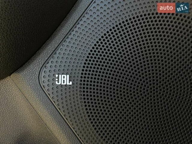 Сірий Кіа Niro, об'ємом двигуна 0 л та пробігом 37 тис. км за 24600 $, фото 40 на Automoto.ua