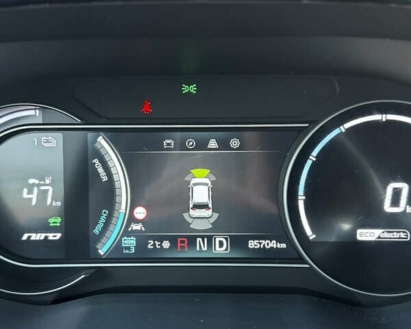 Серый Киа Niro, объемом двигателя 0 л и пробегом 86 тыс. км за 23400 $, фото 80 на Automoto.ua