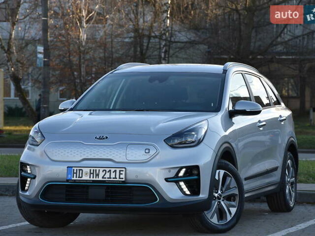 Серый Киа Niro, объемом двигателя 0 л и пробегом 23 тыс. км за 24590 $, фото 1 на Automoto.ua