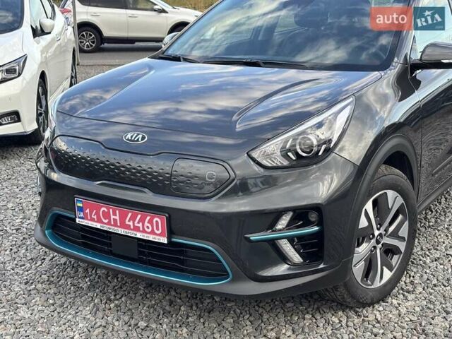 Серый Киа Niro, объемом двигателя 0 л и пробегом 52 тыс. км за 20750 $, фото 1 на Automoto.ua