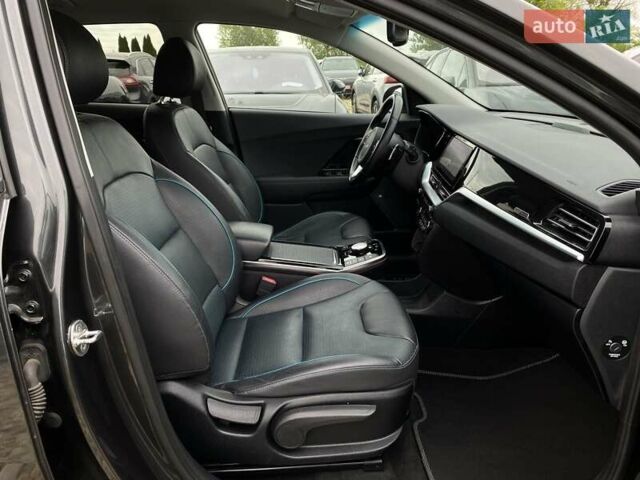 Сірий Кіа Niro, об'ємом двигуна 0 л та пробігом 86 тис. км за 23400 $, фото 77 на Automoto.ua