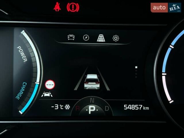 Серый Киа Niro, объемом двигателя 0 л и пробегом 54 тыс. км за 23900 $, фото 49 на Automoto.ua