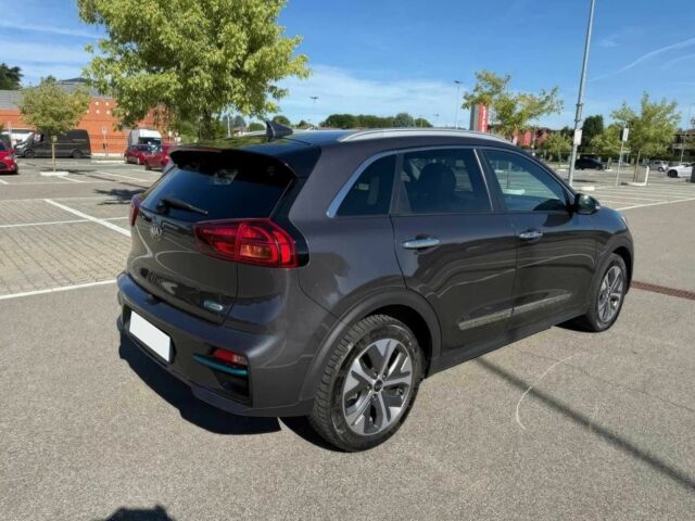 Серый Киа Niro, объемом двигателя 0 л и пробегом 31 тыс. км за 7200 $, фото 5 на Automoto.ua