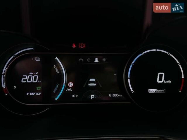 Серый Киа Niro, объемом двигателя 0 л и пробегом 62 тыс. км за 24600 $, фото 53 на Automoto.ua