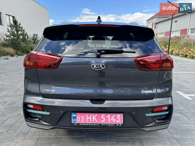Сірий Кіа Niro, об'ємом двигуна 0 л та пробігом 138 тис. км за 19900 $, фото 3 на Automoto.ua