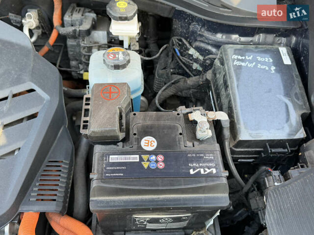 Серый Киа Niro, объемом двигателя 0 л и пробегом 157 тыс. км за 18350 $, фото 53 на Automoto.ua