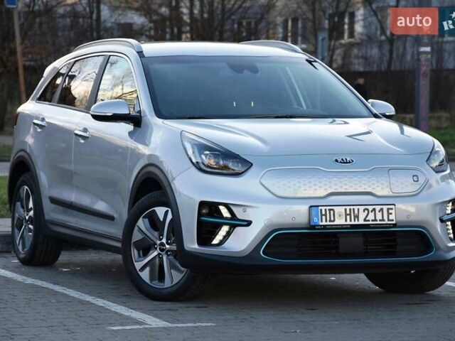 Серый Киа Niro, объемом двигателя 0 л и пробегом 23 тыс. км за 24590 $, фото 2 на Automoto.ua