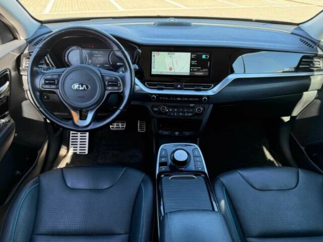 Серый Киа Niro, объемом двигателя 0 л и пробегом 31 тыс. км за 7200 $, фото 7 на Automoto.ua