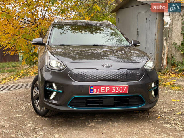 Серый Киа Niro, объемом двигателя 0 л и пробегом 149 тыс. км за 18550 $, фото 4 на Automoto.ua