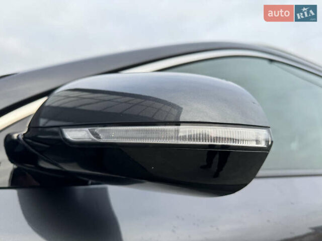 Серый Киа Niro, объемом двигателя 0 л и пробегом 147 тыс. км за 18450 $, фото 28 на Automoto.ua