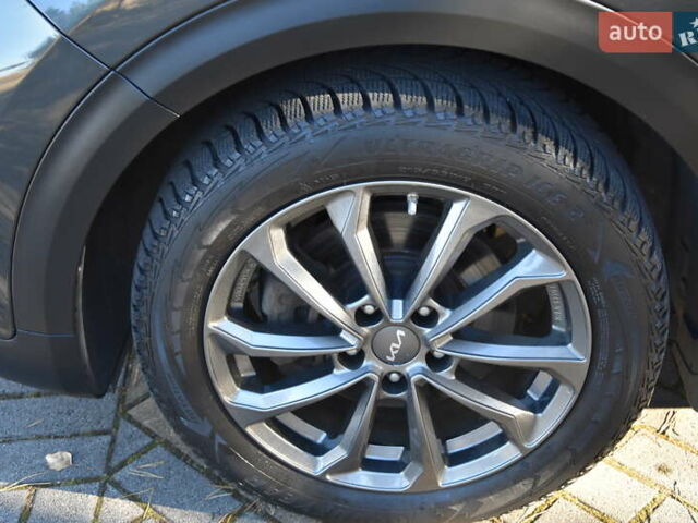 Сірий Кіа Niro, об'ємом двигуна 0 л та пробігом 99 тис. км за 22880 $, фото 52 на Automoto.ua