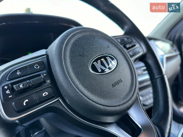 Серый Киа Niro, объемом двигателя 0 л и пробегом 55 тыс. км за 18899 $, фото 29 на Automoto.ua