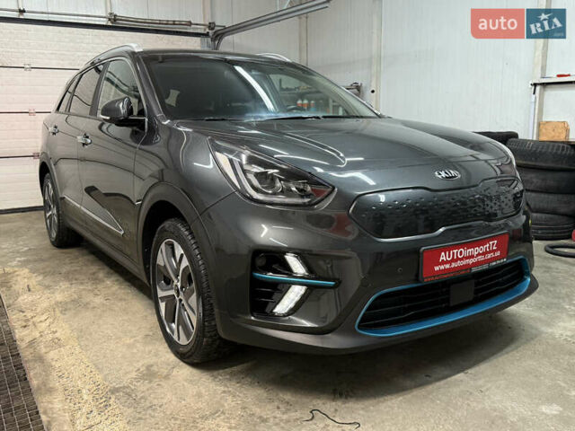 Сірий Кіа Niro, об'ємом двигуна 0 л та пробігом 97 тис. км за 22900 $, фото 23 на Automoto.ua