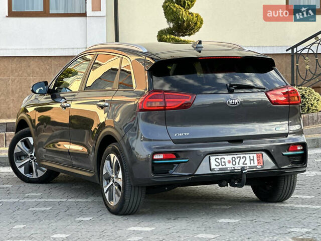 Серый Киа Niro, объемом двигателя 0 л и пробегом 38 тыс. км за 19999 $, фото 26 на Automoto.ua