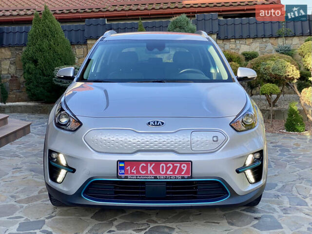 Серый Киа Niro, объемом двигателя 0 л и пробегом 59 тыс. км за 21299 $, фото 3 на Automoto.ua