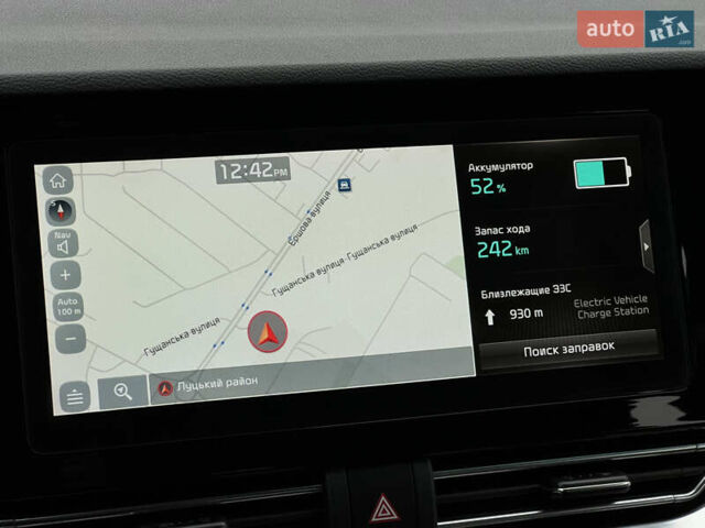 Серый Киа Niro, объемом двигателя 0 л и пробегом 107 тыс. км за 20903 $, фото 57 на Automoto.ua