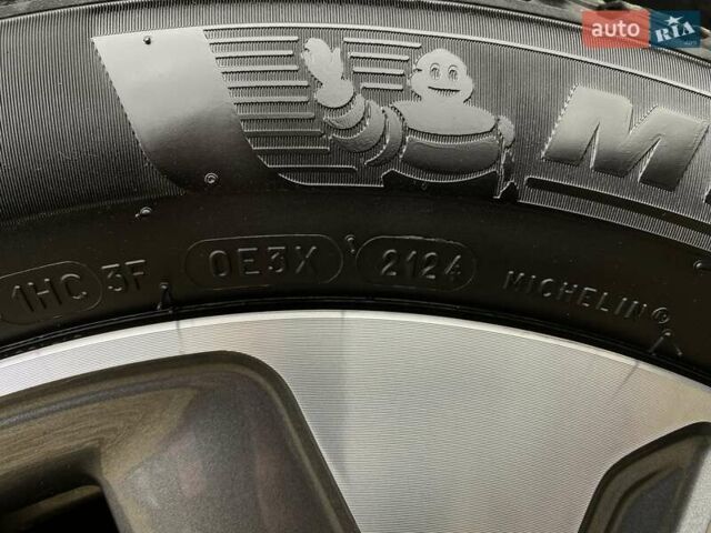 Серый Киа Niro, объемом двигателя 0 л и пробегом 86 тыс. км за 24400 $, фото 25 на Automoto.ua