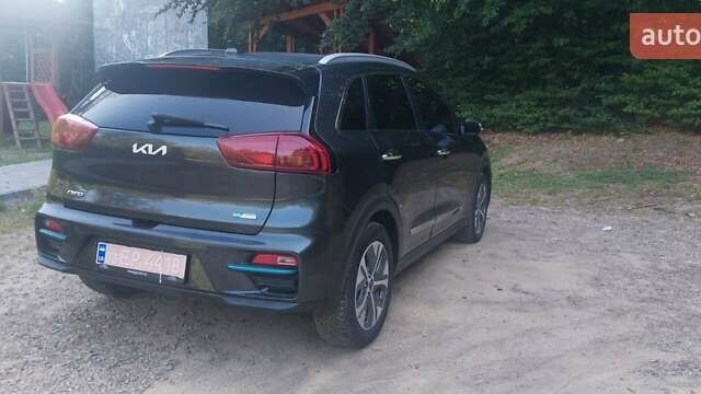 Сірий Кіа Niro, об'ємом двигуна 0 л та пробігом 62 тис. км за 18500 $, фото 17 на Automoto.ua