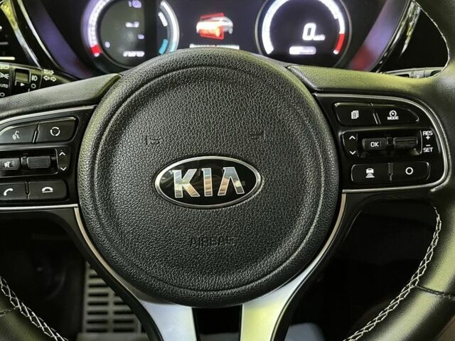 Серый Киа Niro, объемом двигателя 0 л и пробегом 112 тыс. км за 19000 $, фото 5 на Automoto.ua