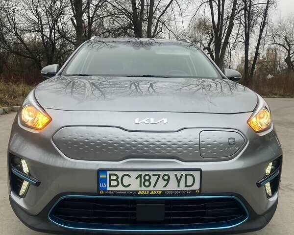 Серый Киа Niro, объемом двигателя 0 л и пробегом 54 тыс. км за 19999 $, фото 20 на Automoto.ua