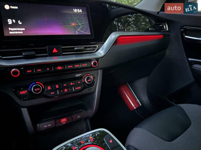 Серый Киа Niro, объемом двигателя 0 л и пробегом 131 тыс. км за 17599 $, фото 14 на Automoto.ua
