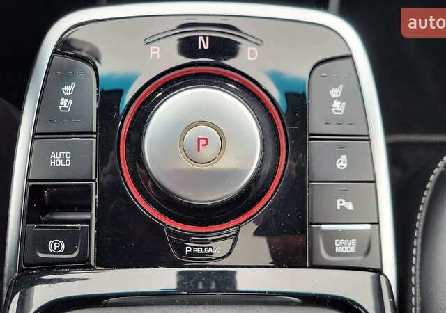 Сірий Кіа Niro, об'ємом двигуна 0 л та пробігом 106 тис. км за 20950 $, фото 14 на Automoto.ua