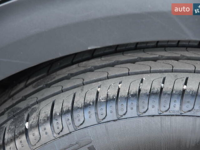 Серый Киа Niro, объемом двигателя 0 л и пробегом 23 тыс. км за 24590 $, фото 43 на Automoto.ua