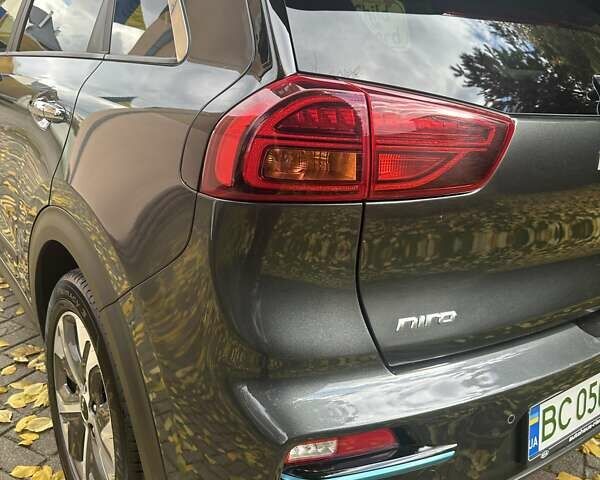 Киа Niro 2021 в Львове на Automoto.ua Серый Киа Niro, объемом двигателя 0 л и пробегом 76 тыс. км за 22700 $, фото 12 на Automoto.ua