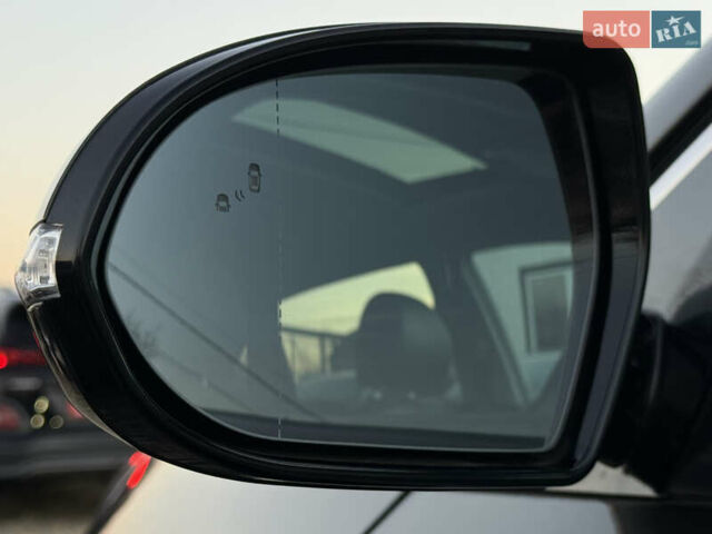 Серый Киа Niro, объемом двигателя 0 л и пробегом 82 тыс. км за 22900 $, фото 27 на Automoto.ua