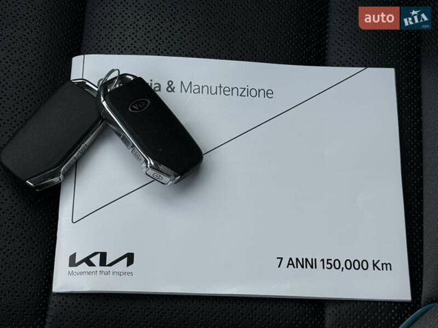 Сірий Кіа Niro, об'ємом двигуна 0 л та пробігом 97 тис. км за 22900 $, фото 95 на Automoto.ua
