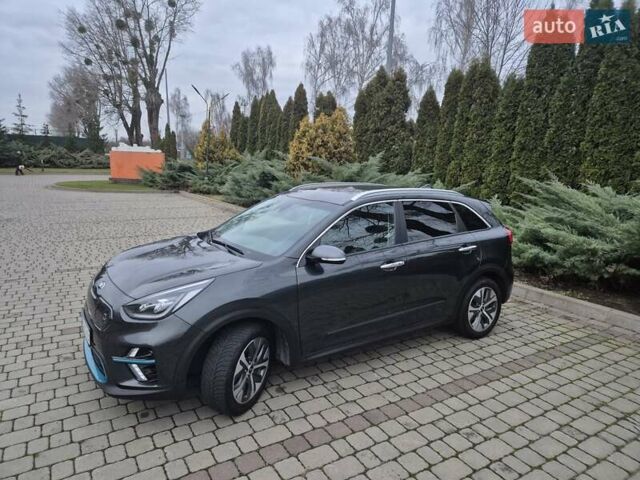 Серый Киа Niro, объемом двигателя 0 л и пробегом 79 тыс. км за 20450 $, фото 7 на Automoto.ua