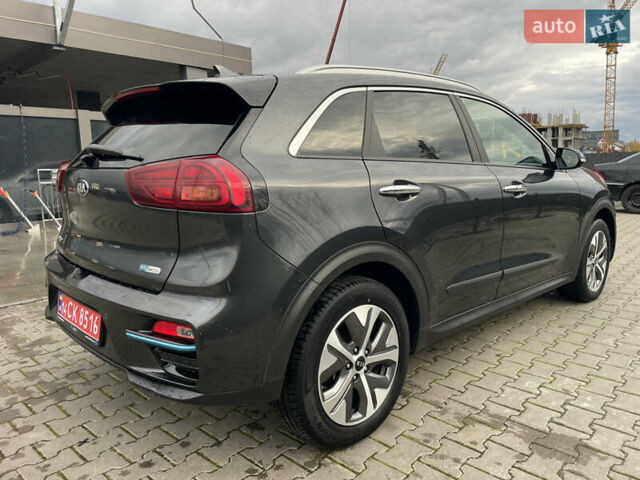 Сірий Кіа Niro, об'ємом двигуна 0 л та пробігом 52 тис. км за 22999 $, фото 11 на Automoto.ua