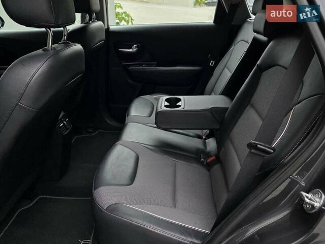 Серый Киа Niro, объемом двигателя 0 л и пробегом 153 тыс. км за 17950 $, фото 27 на Automoto.ua