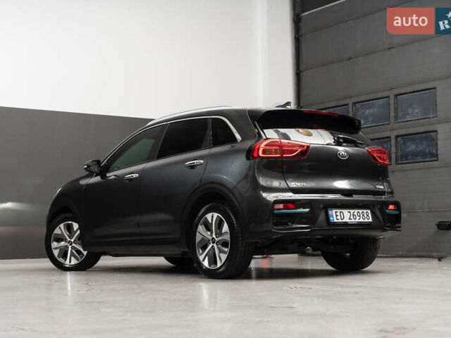 Сірий Кіа Niro, об'ємом двигуна 0 л та пробігом 77 тис. км за 14950 $, фото 1 на Automoto.ua