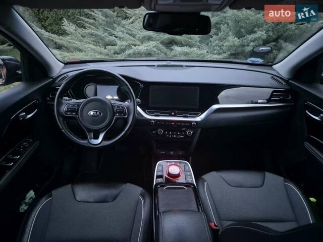 Серый Киа Niro, объемом двигателя 0 л и пробегом 79 тыс. км за 20450 $, фото 15 на Automoto.ua