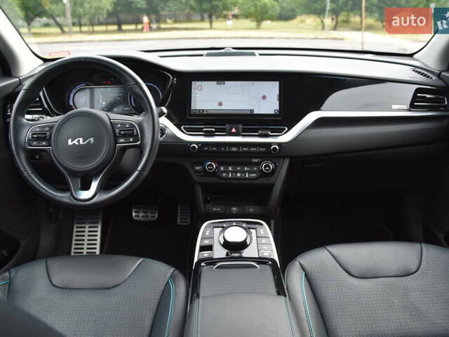 Серый Киа Niro, объемом двигателя 0 л и пробегом 34 тыс. км за 23999 $, фото 20 на Automoto.ua